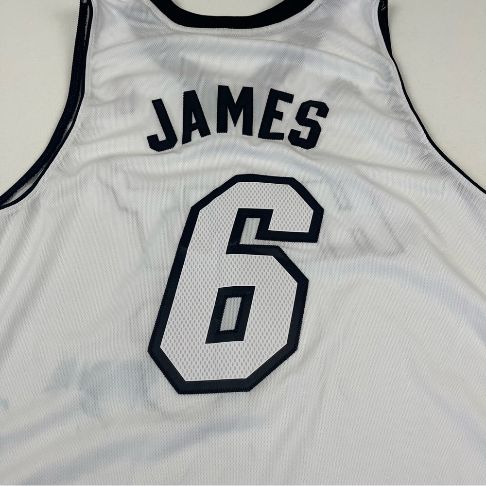 Adidas *Rare* White hot Miami Heat LeBron James Jersey - Picture 4 of 12